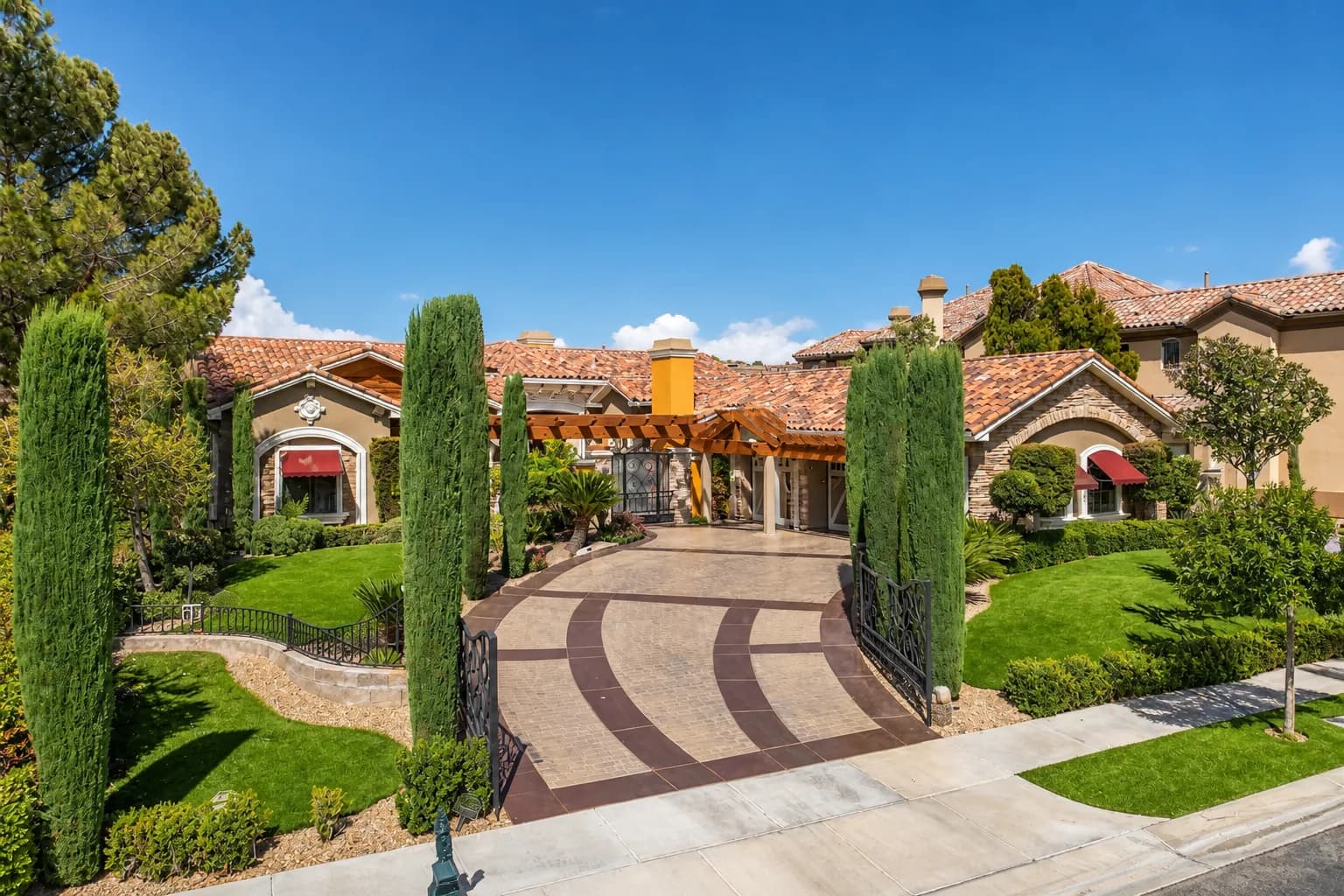 Il Divino, Seven Hills, Nevada